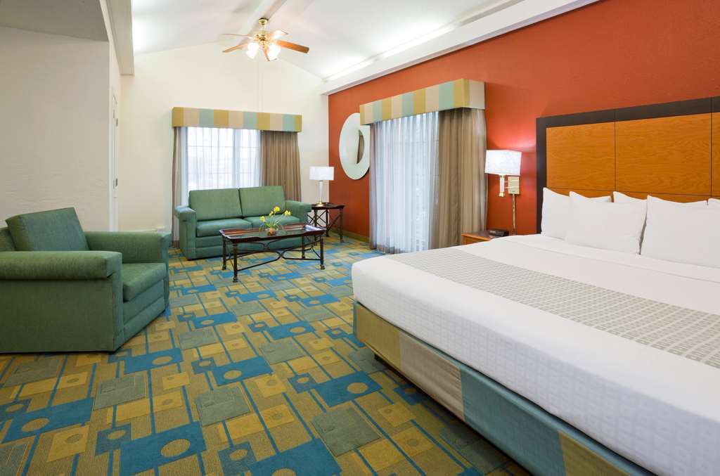 La Quinta Inn Chicago Oakbrook Terrace Room photo