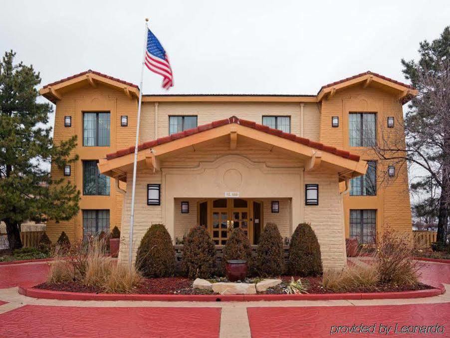 La Quinta Inn Chicago Oakbrook Terrace Exterior photo